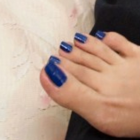 Profile photo of feet