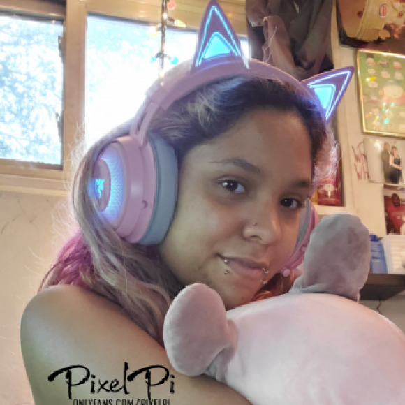 Profile photo of Pixel Smith