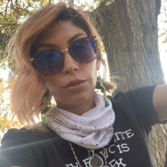Profile photo of Laura