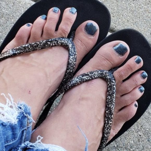 Profile photo of Working feet