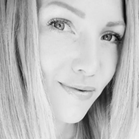 Profile photo of Loulou