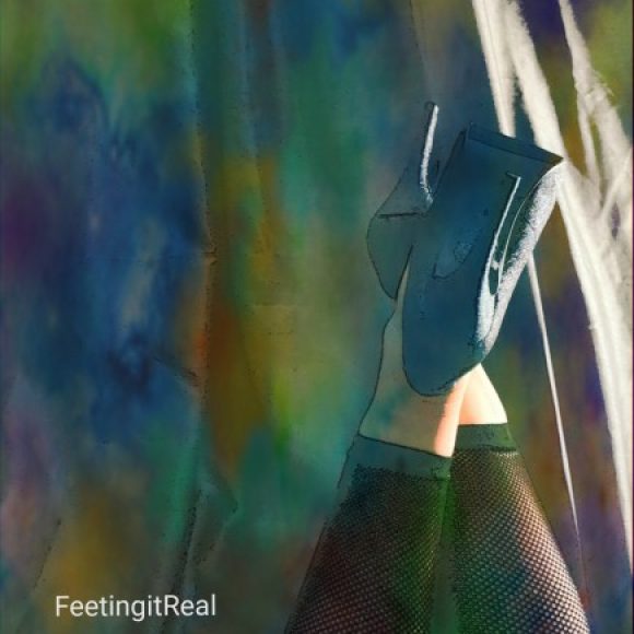 Profile photo of FeetingitReal