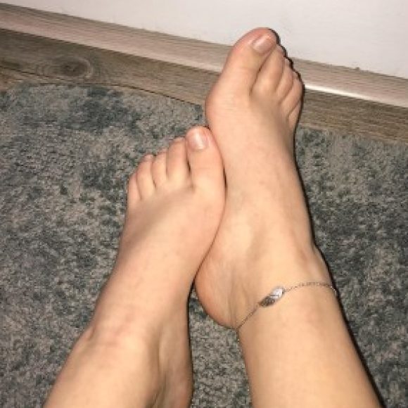 Profile photo of Wra.feet