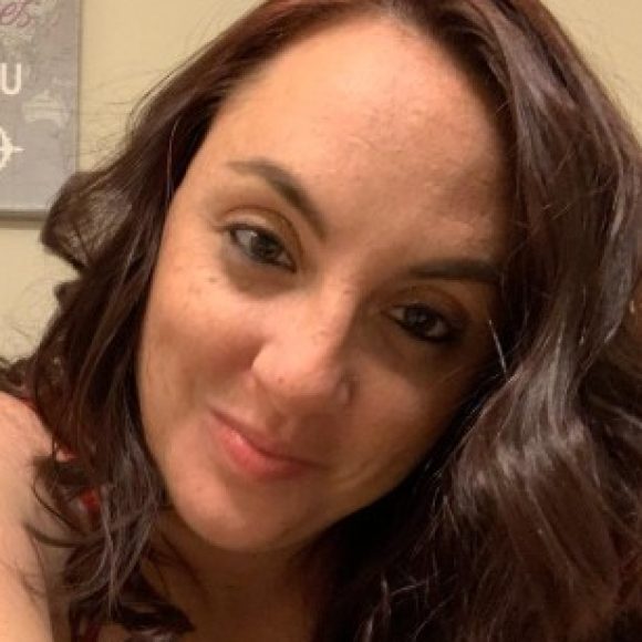 Profile photo of Lindsey