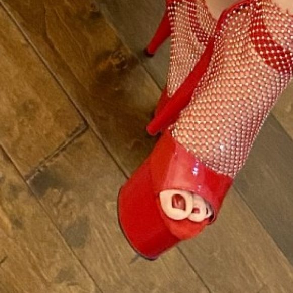 Profile photo of Violetta