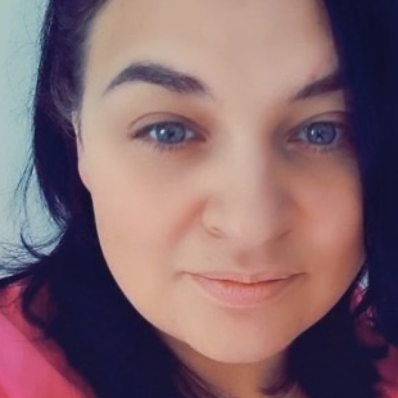 Profile photo of Mona G.