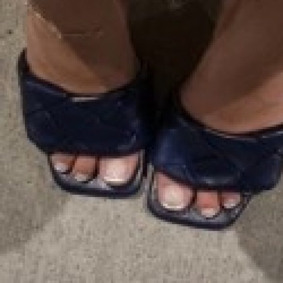 Profile photo of hunnytoesies