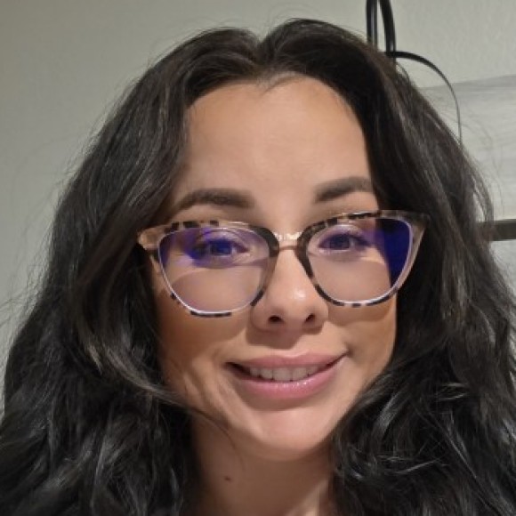 Profile photo of Danielle Zamora