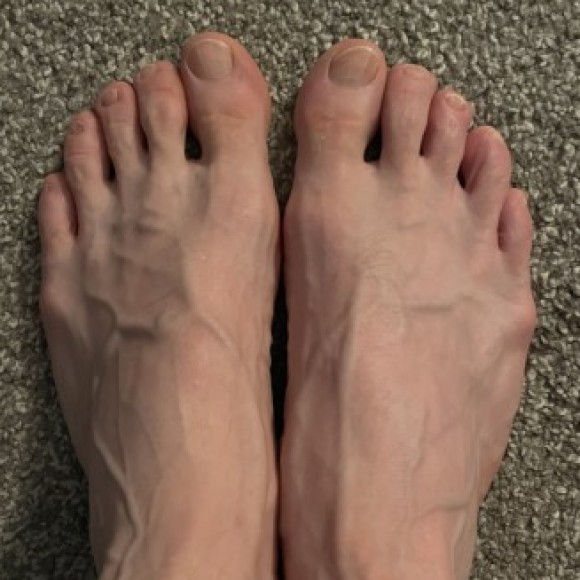 Profile photo of Gym Feet