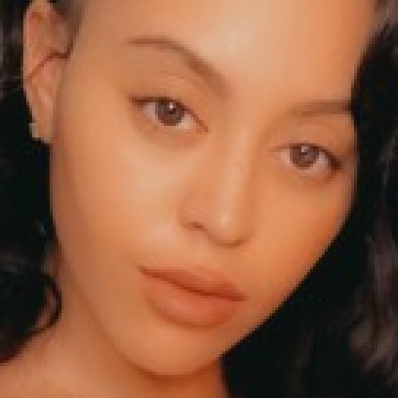 Profile photo of Alexandra