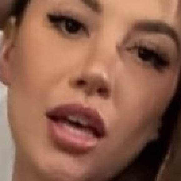 Profile photo of FeetSeller