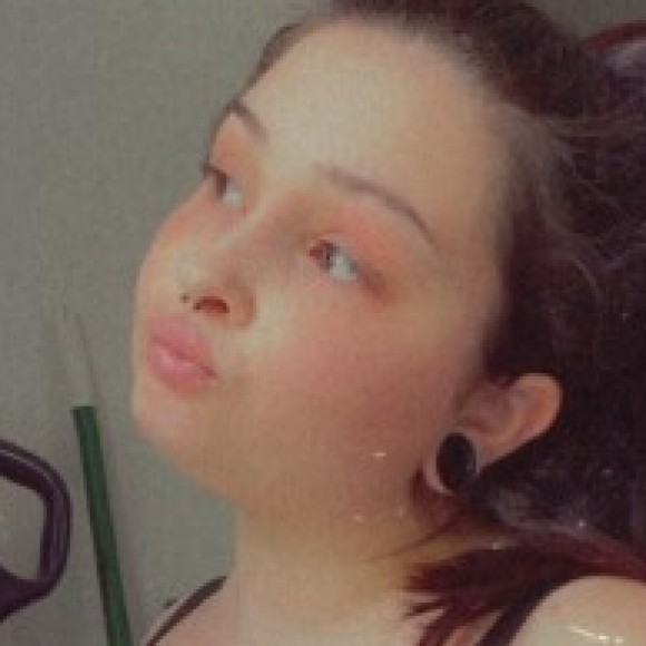 Profile photo of Lynn