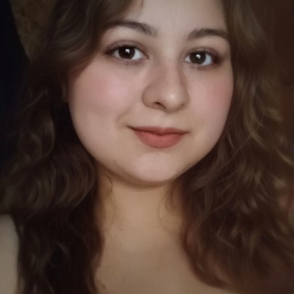 Profile photo of 𝓪𝓼𝓱𝓵𝓮𝔂