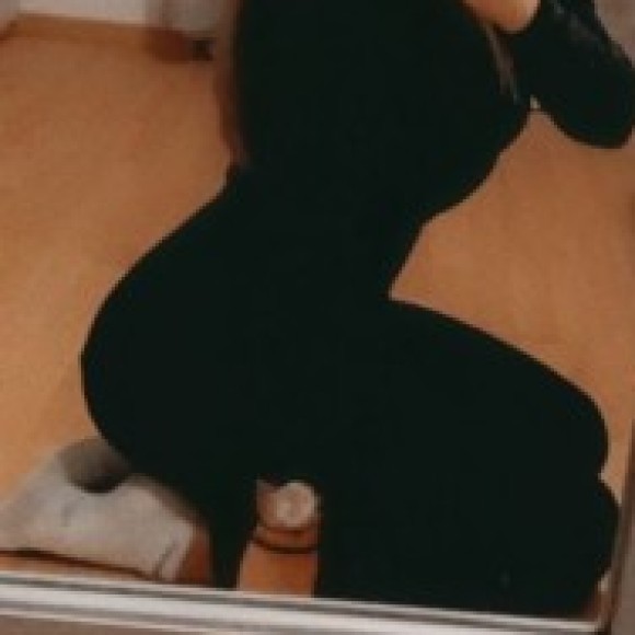 Profile photo of lia