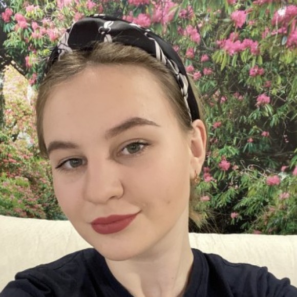Profile photo of Valeria
