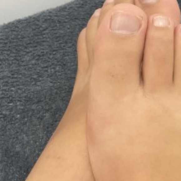 Profile photo of FrolicFeetX