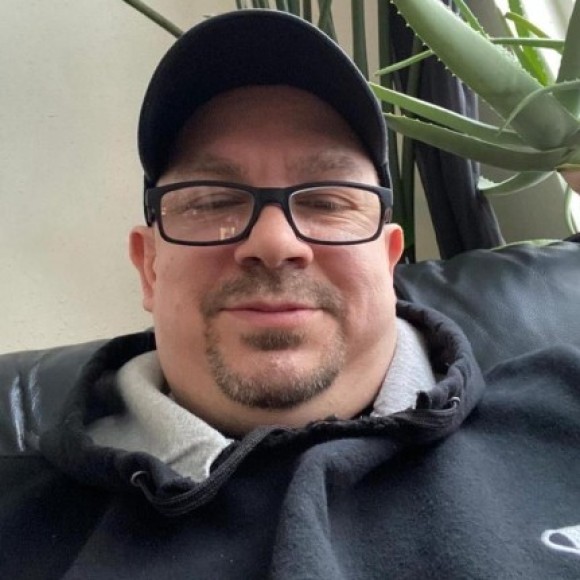 Profile photo of Mike greg