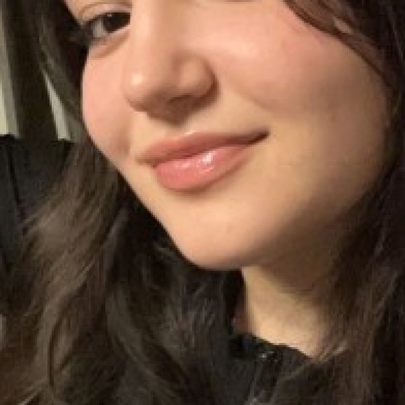 Profile photo of annaluiza