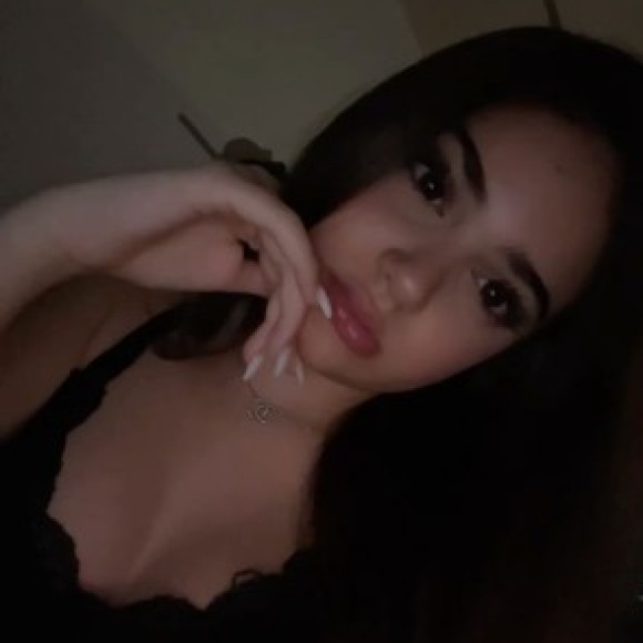 Profile photo of Rosesfeet
