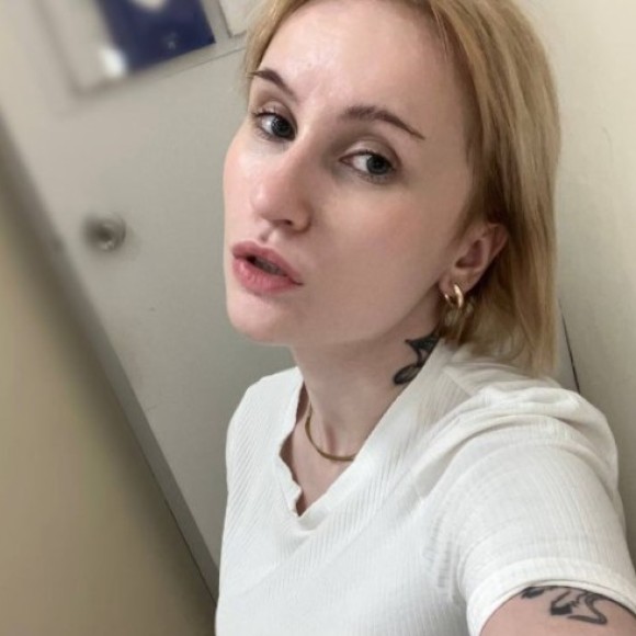 Profile photo of Angela