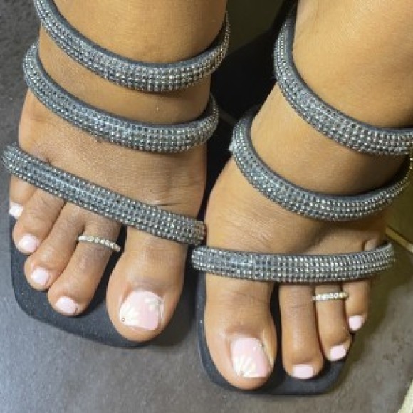 Profile photo of Tinytoes_Vee
