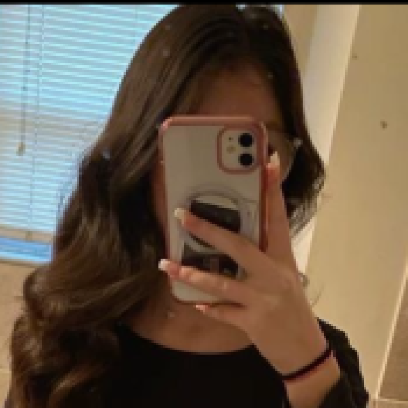 Profile photo of Lara