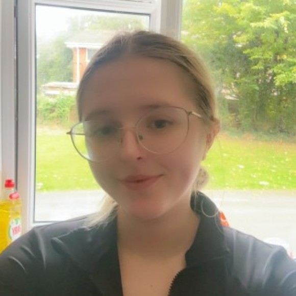 Profile photo of Rebecca