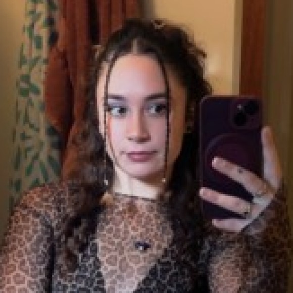 Profile photo of Claudia