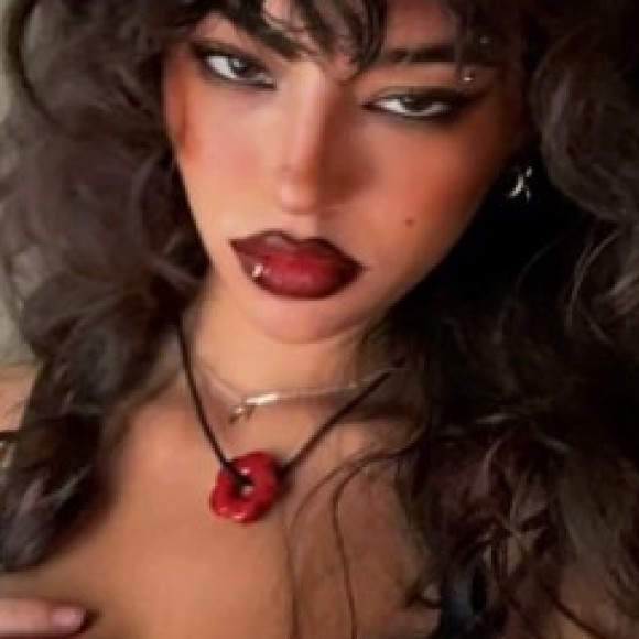 Profile photo of Viola