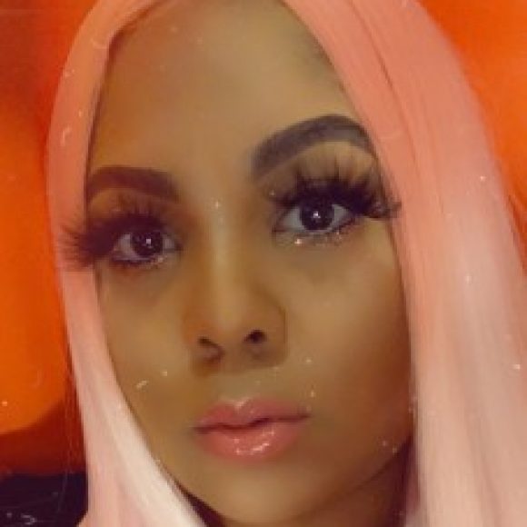 Profile photo of NikkiNik