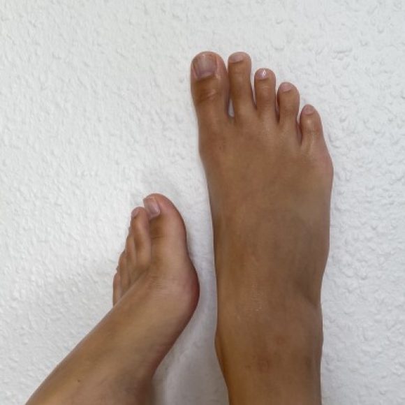 Profile photo of Femininefeetlady