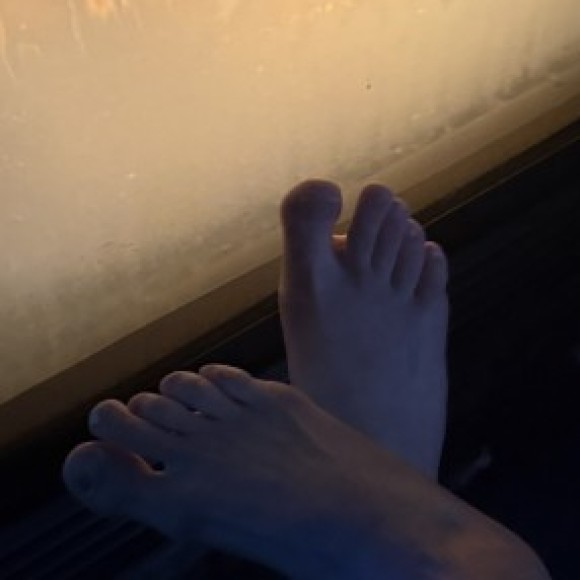 Profile photo of Fuckmyfeet699