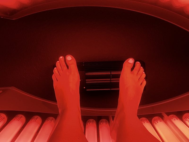 red-light-therapy-session