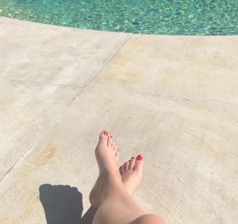 AD05F0CB-25CB-4F1E-A194-5A64F4CEA007