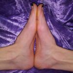 praying-feet