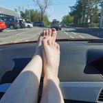 feet-on-dashboard
