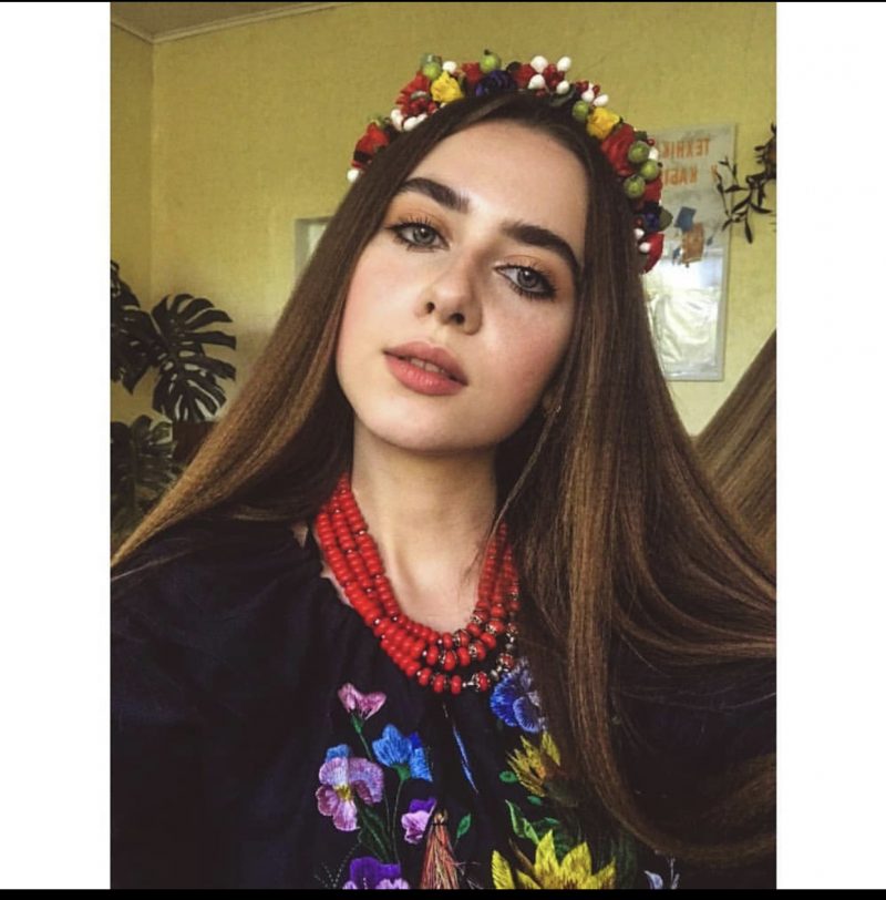 687f4398-f4cd-4b20-937c-b87f0801487b