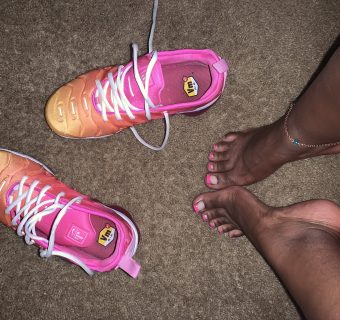 I wear shoes with my feet. 