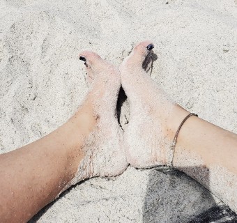 Feet Beach-min