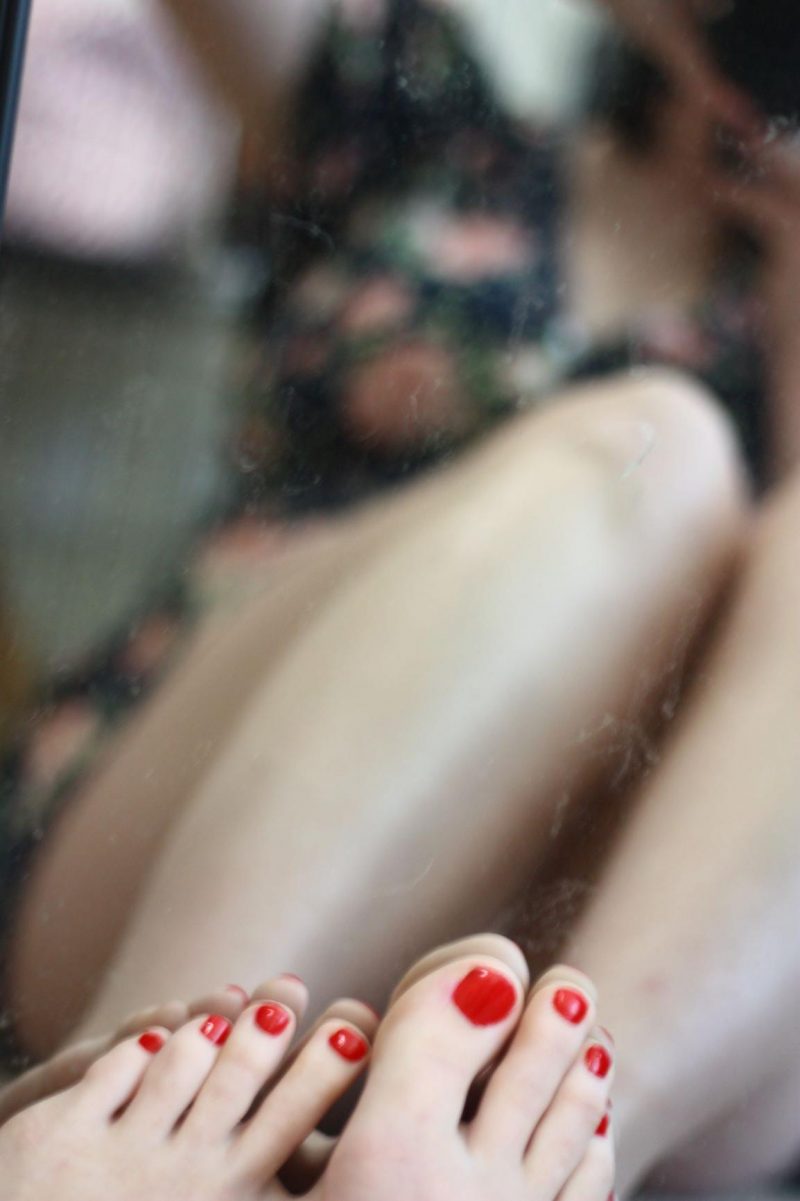 mirror-strawberry